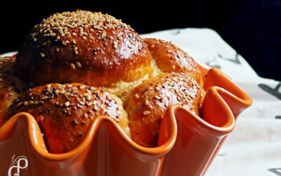 Brioche especiado de mantequilla con glaseado de miel