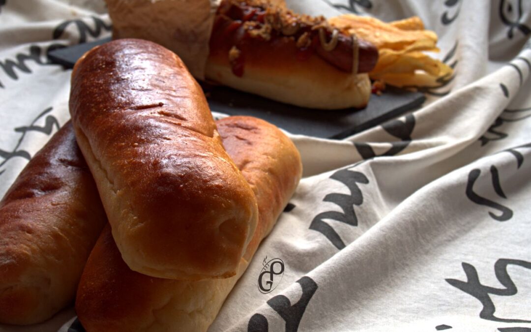 El auténtico pan para Hot Dogs. Suaves y de miga tierna.