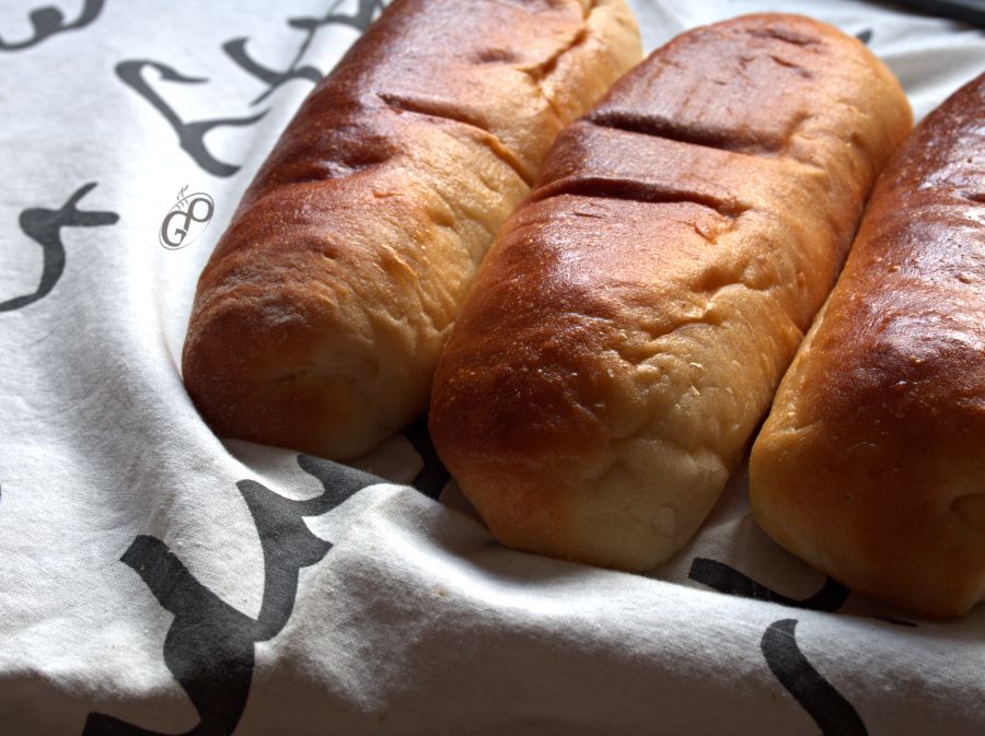 pan hot dogs